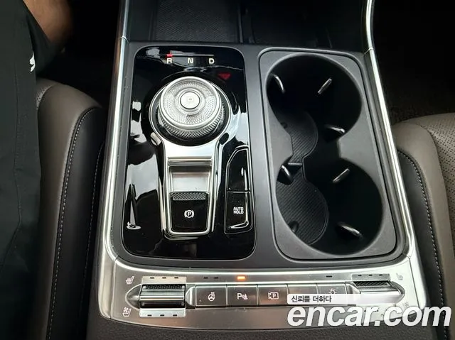 Kia Carnival 2025 thumb 9