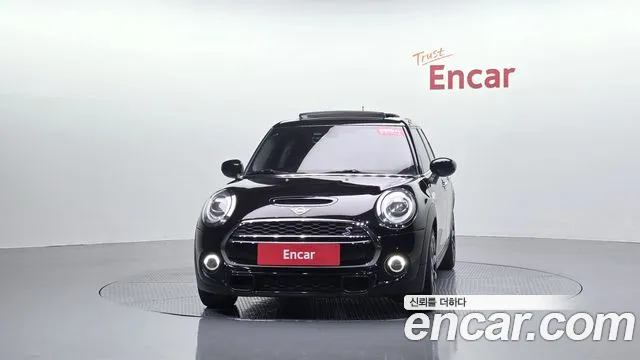 MINI Hatch 2020 thumb 2