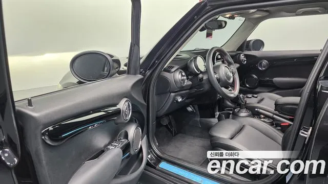 MINI Hatch 2020 thumb 9