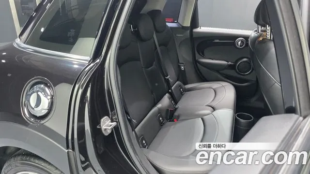 MINI Hatch 2020 thumb 10