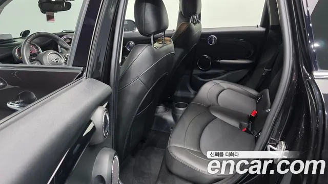 MINI Hatch 2020 thumb 11