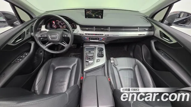 Audi Q7 2019 thumb 7