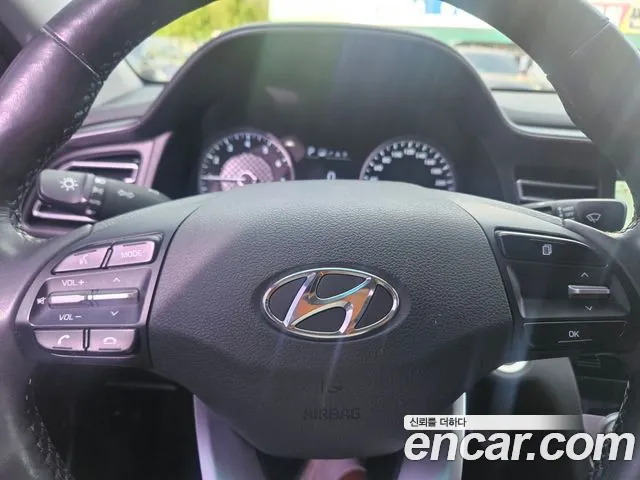 Hyundai Avante 2019 thumb 9