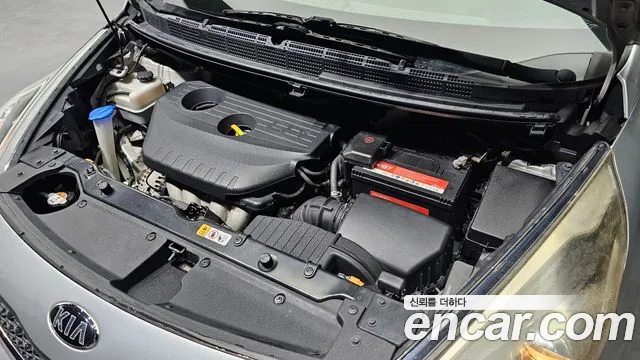 Kia Carens 2015 thumb 6