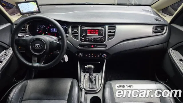 Kia Carens 2015 thumb 7