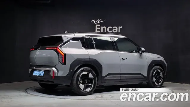 Kia EV3 2024 thumb 2