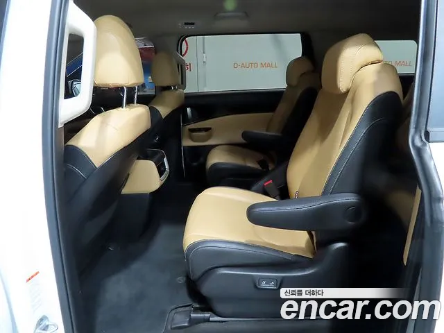Kia Carnival 2022 thumb 7