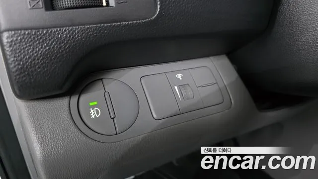 Hyundai Starex 2014 thumb 12
