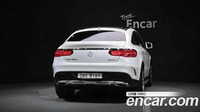 Mercedes-Benz GLE 2017 thumb 4