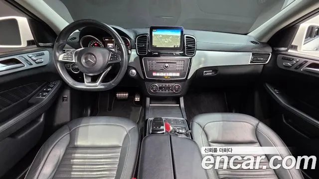 Mercedes-Benz GLE 2017 thumb 7