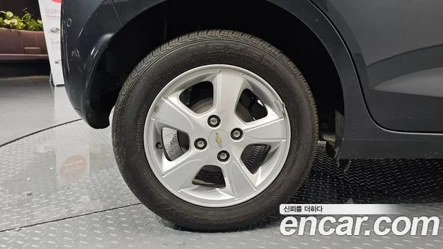 ChevroletGMDaewoo Spark 2017 thumb 4