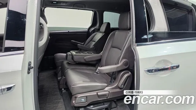 Honda Odyssey 2023 thumb 11