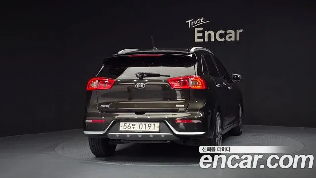 Kia Niro 2016 thumb 4