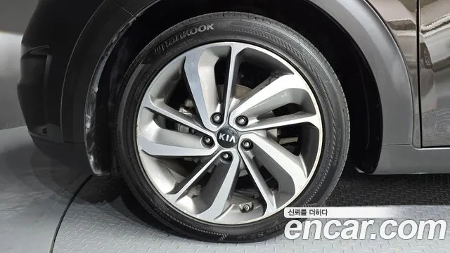 Kia Niro 2016 thumb 5