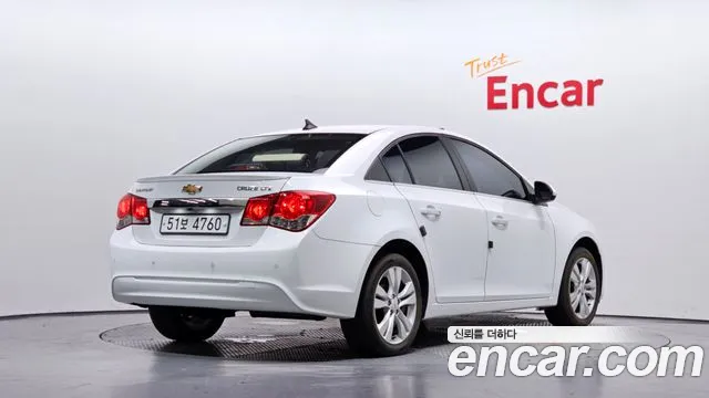 ChevroletGMDaewoo Cruze 2014 thumb 2