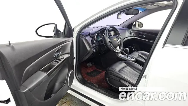 ChevroletGMDaewoo Cruze 2014 thumb 10