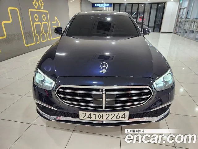 Mercedes-Benz E-Класс 2022 thumb 3