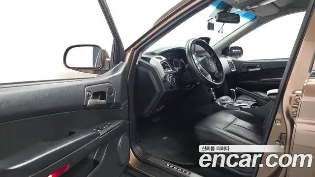 KG_Mobility_Ssangyong KORANDO 2016 thumb 10