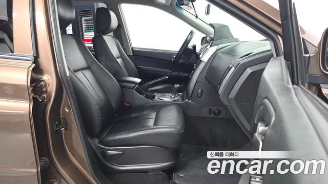 KG_Mobility_Ssangyong KORANDO 2016 thumb 11