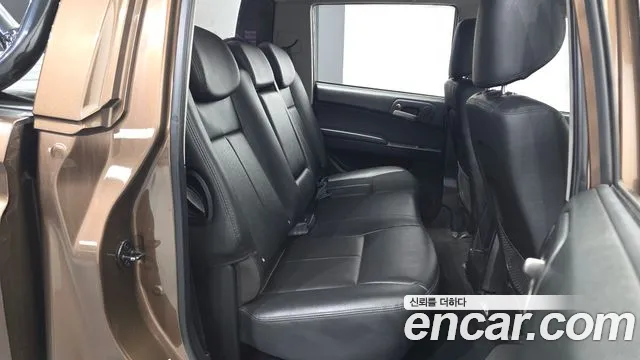 KG_Mobility_Ssangyong KORANDO 2016 thumb 12
