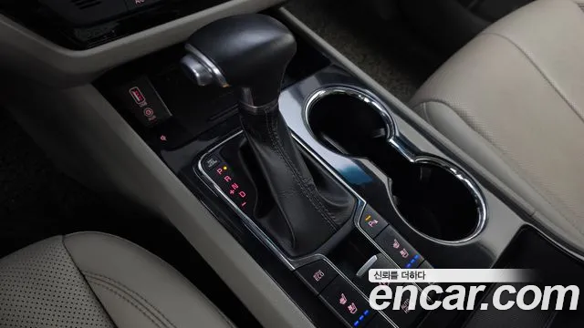 Kia Carnival 2018 thumb 9