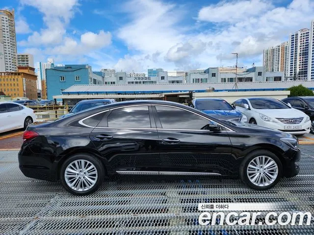 Hyundai Aslan 2015 thumb 7