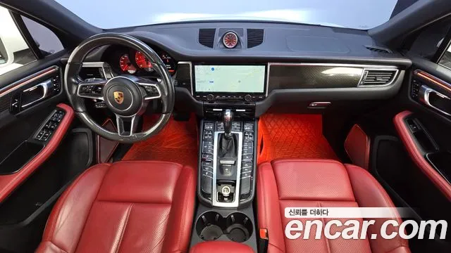 Porsche Macan 2016 thumb 7