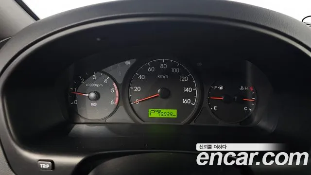 Hyundai Starex 2015 thumb 8
