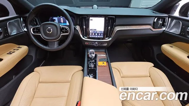Volvo V60 2025 thumb 6