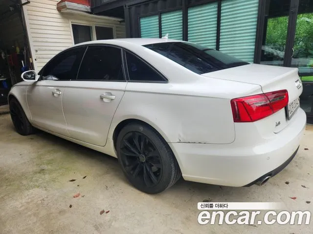 Audi A6 2011 thumb 2