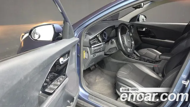 Kia Niro 2019 thumb 10