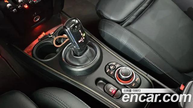 MINI Countryman 2022 thumb 9