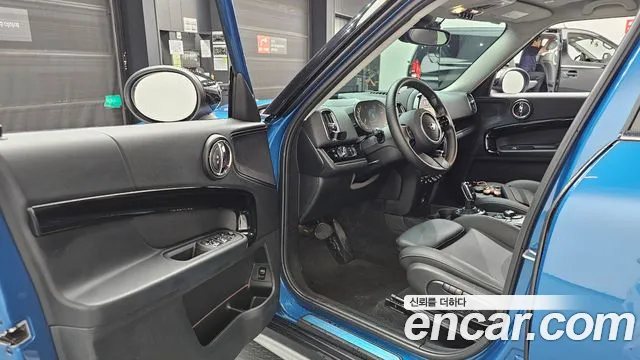 MINI Countryman 2022 thumb 10