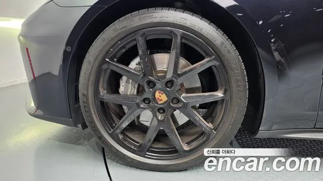 Porsche Panamera 2024 thumb 5