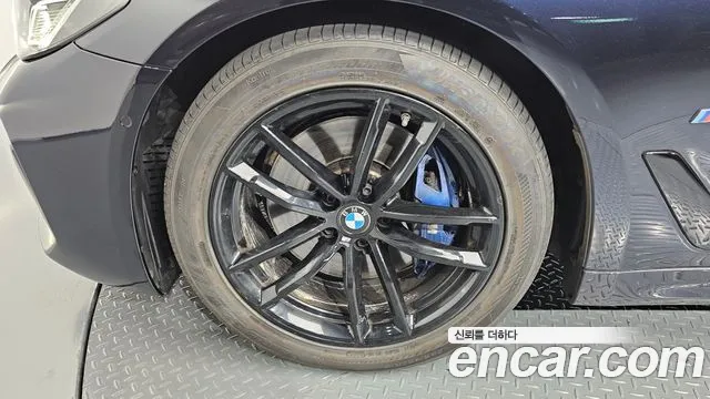 BMW 5-Series 2020 thumb 4