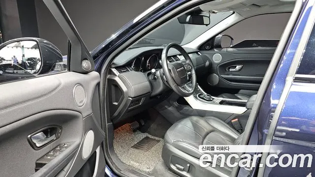 Land Rover Range Rover Evoque 2018 thumb 9