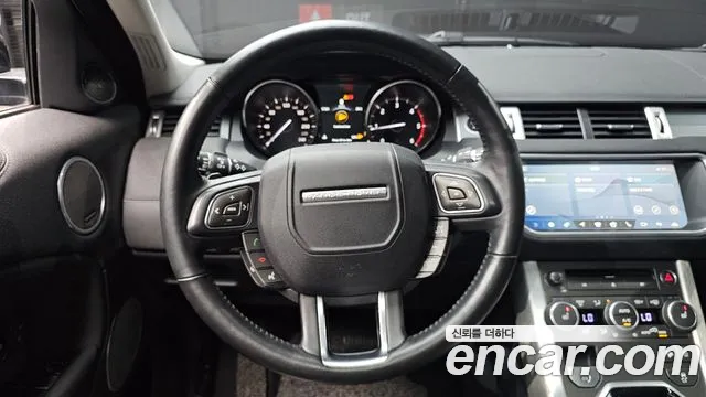 Land Rover Range Rover Evoque 2018 thumb 12