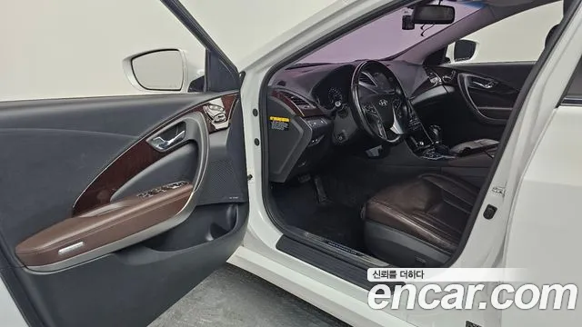 Hyundai Grandeur 2014 thumb 10