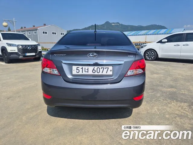 Hyundai Accent 2013 thumb 5