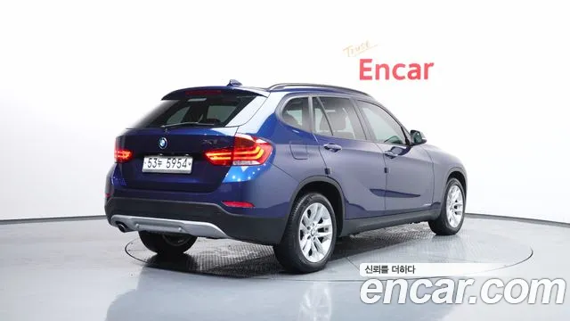 BMW X1 2015 thumb 2