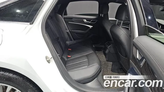 Audi A6 2021 thumb 10