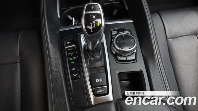 BMW X6 2015 thumb 9