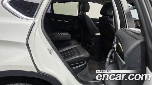 BMW X6 2015 thumb 12