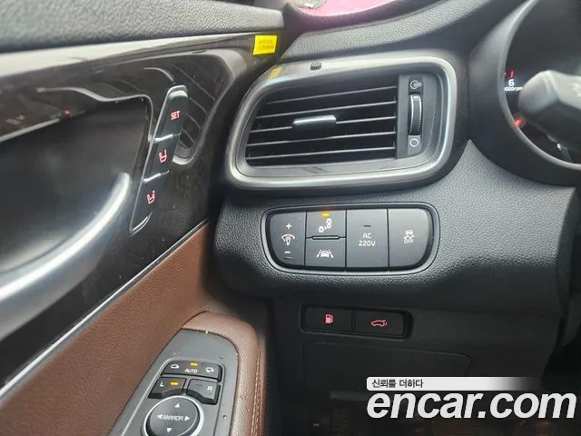 Kia Sorento 2017 thumb 9