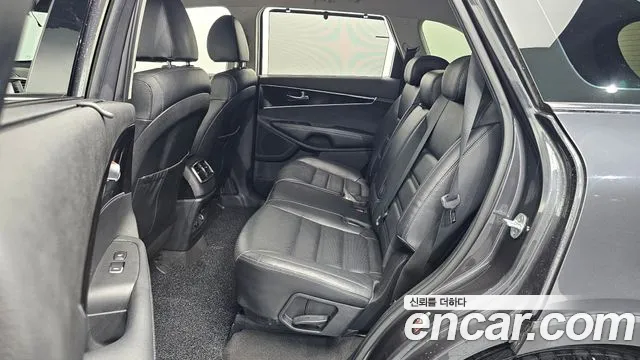 Kia Sorento 2017 thumb 11