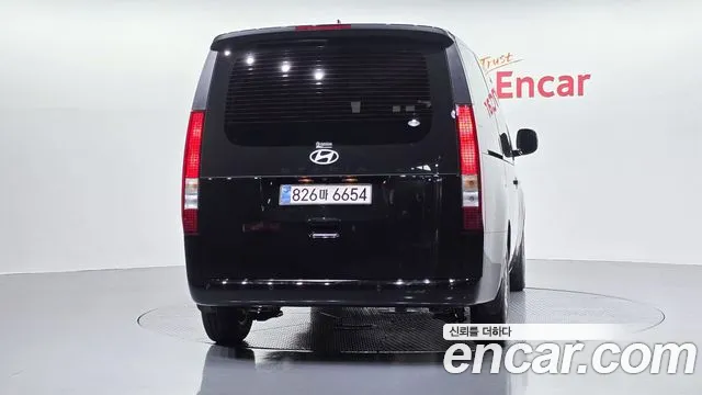 Hyundai Staria 2026 thumb 4