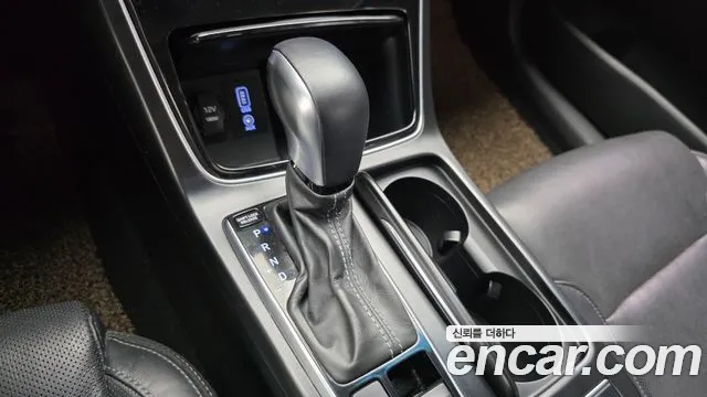 Hyundai Grandeur 2017 thumb 9