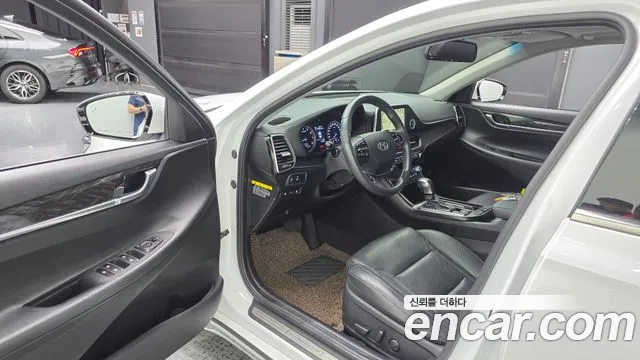 Hyundai Grandeur 2017 thumb 10