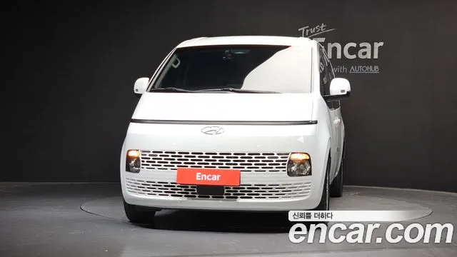 Hyundai Staria 2022 thumb 2