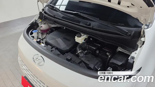 Hyundai Staria 2022 thumb 5